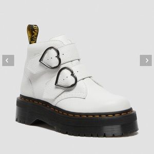Dr. Martens Devon Heart Platform NIB